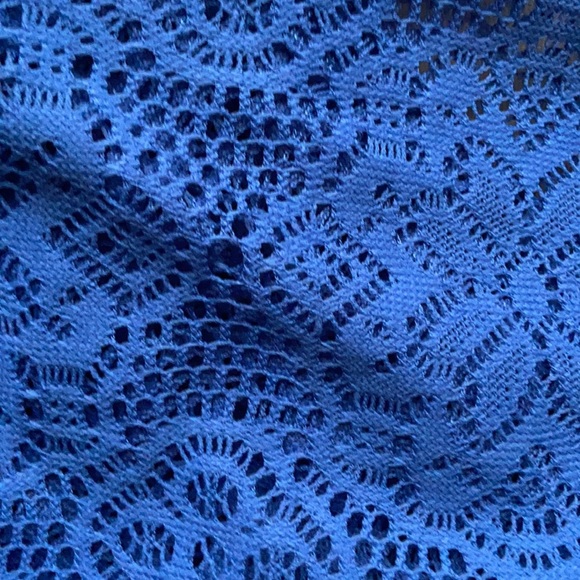 LACE SHRUG DUSTER or BEACH COVERUP - Picture 5 of 6